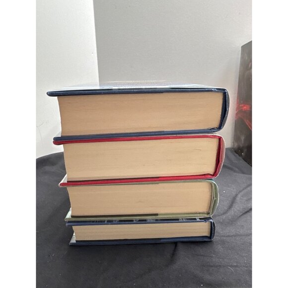 The Divergent Series HardCover Boxed Set By Veronica Roth: Divergent Insurgent A - Picture 15 of 16